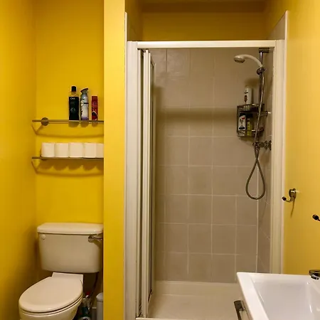 Apartment Town Center Duplex With Lift