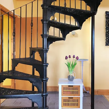Town Center Duplex With Lift Apartmán Clonakilty