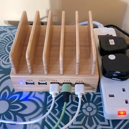 아파트 Town Center Duplex With Lift 크로나킬티