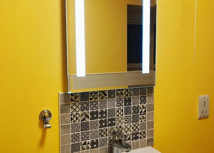 Appartamento Town Center Duplex With Lift Clonakilty