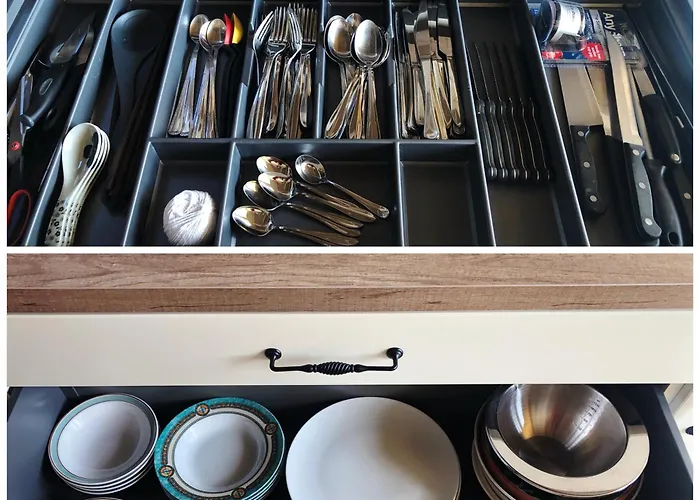 Town Center Duplex With Lift Appartamento Clonakilty